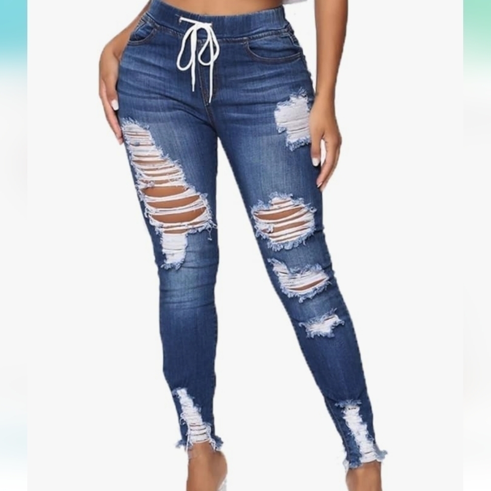 NWT Distressed Skinny Jeans XXL